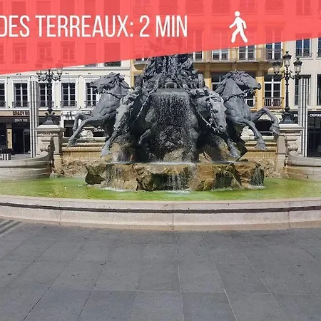 Bnbgones - Le Desire - Hyper Centre - Metro De A 1 Mn Apartment *