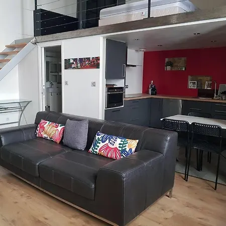 Bnbgones - Le Desire - Hyper Centre - Metro De A 1 Mn Apartment